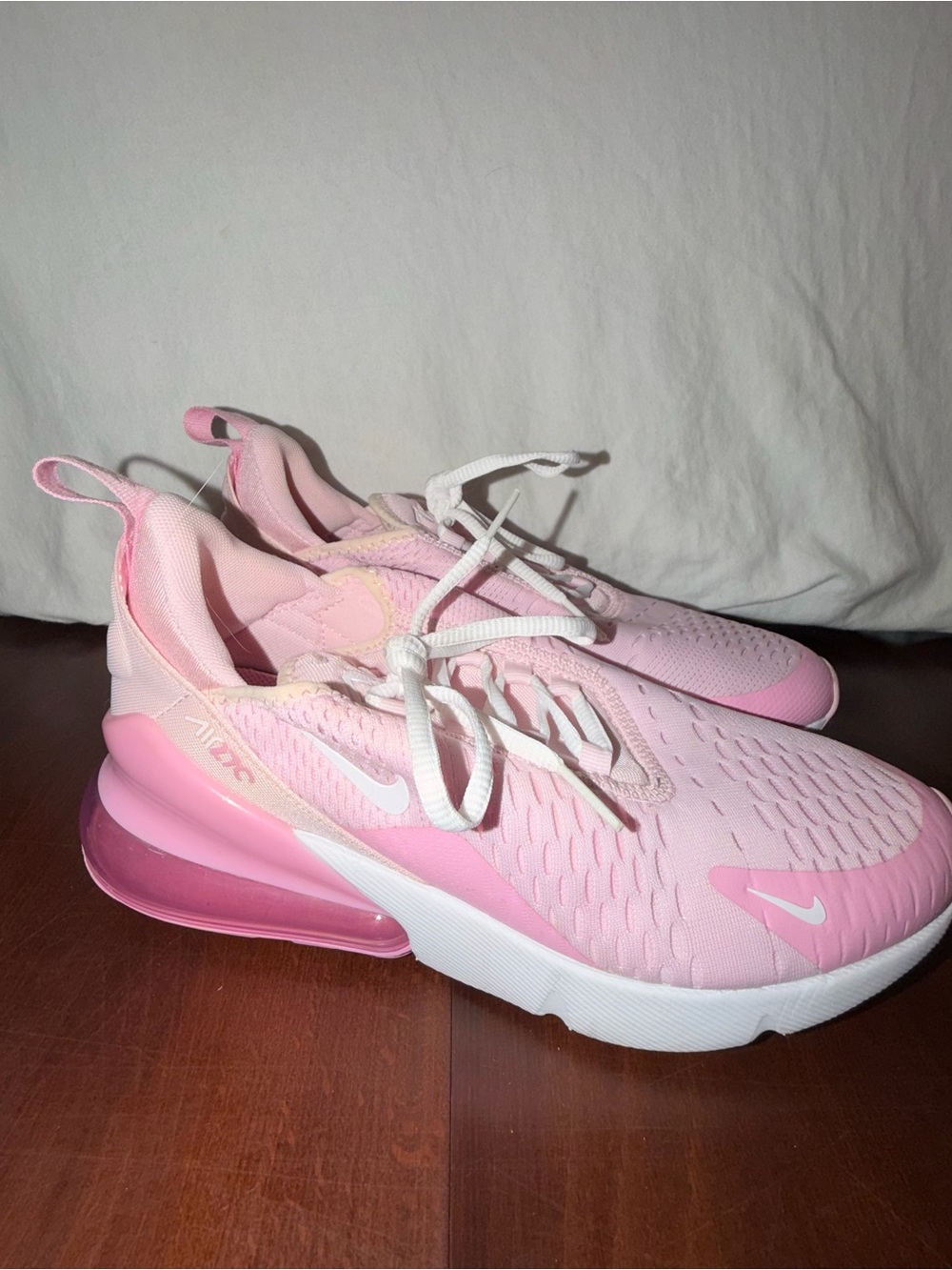 Nike Air Max 270 Pink Sneakers 6Y Women’s 7.5